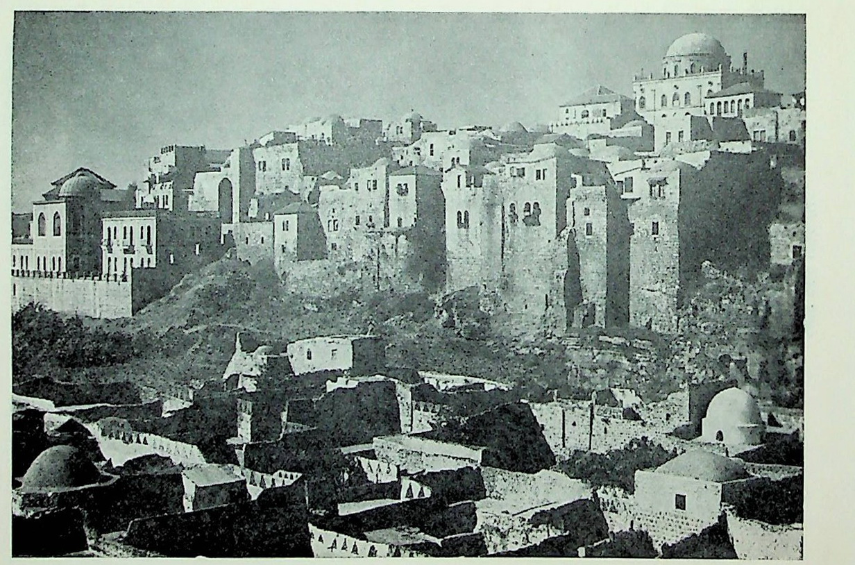 קבוצה א דף 17 – הרובע היהודי בעיר העתיקה. מימין למעלה ביתהכנ תפארת ישראל.jpg